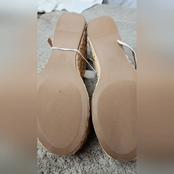 Women's Alisha Platform Wedge Heels w/ Memory Foam Insole Universal Thread 8 1/2 - Picture 11 of 14